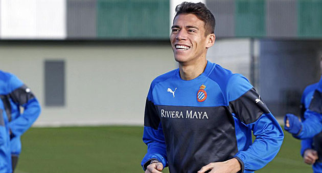 Hctor Moreno durante un entrenamiento con el Espanyol / Ramn Navarro