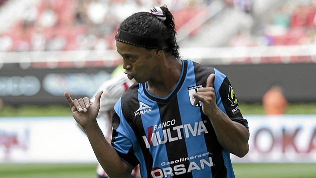 Quertaro de Ronaldinho se fortalece
