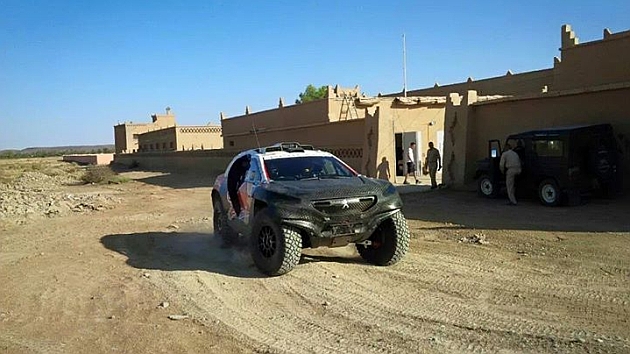 Loeb ya prueba el Peugeot del Dakar