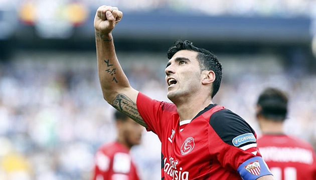 Reyes celebra un gol con el Sevilla. IGO HIDALGO