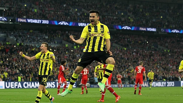 Gundogan durante un partido con el Borussia Dortmund