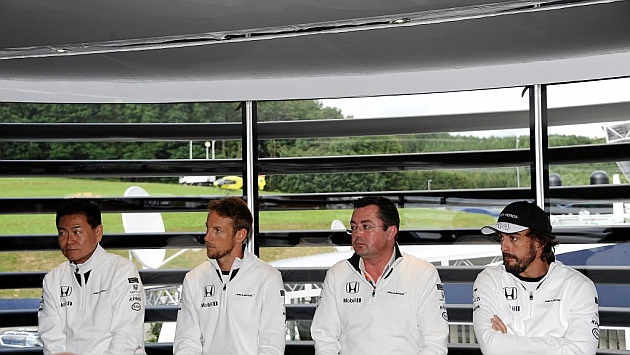 McLaren ya teme que el retraso de esta temporada afecte a 2016