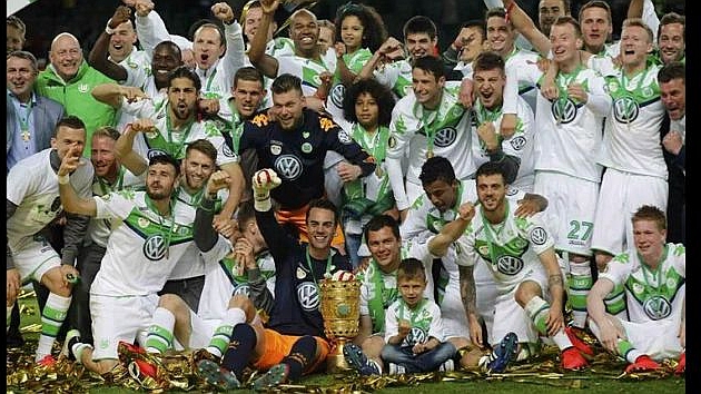 El Wolfsburgo celebra el ttulo