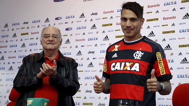 Guerrero en su presentacin con el Flamengo