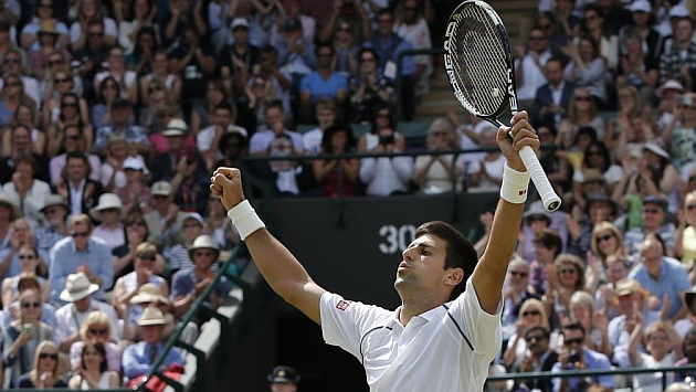 Djokovic celebra su triunfo ante Anderson.