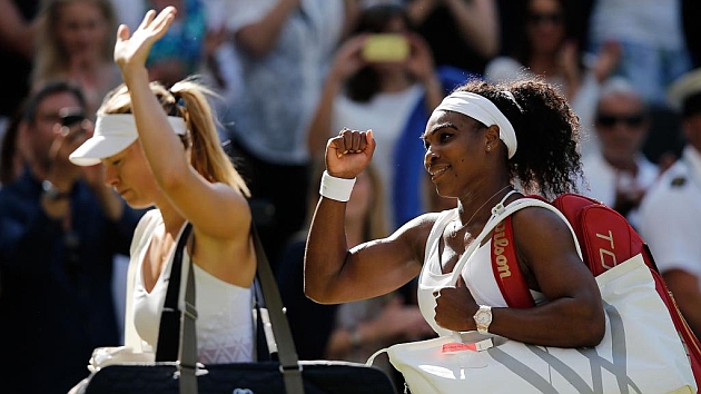 Serena celebra su pase a la final junto a Sharapova