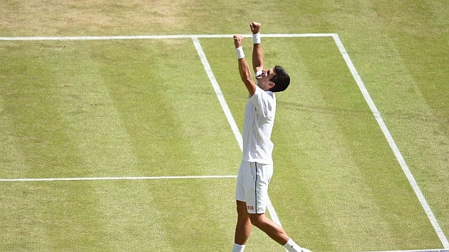 Djokovic celebrando su pase a la final de Wimbledon.