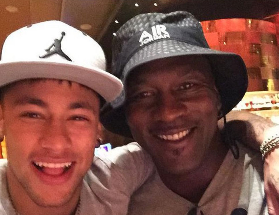 Neymar caza con un selfie a Michael Jordan, el ms grande, para hacer realidad un sueo