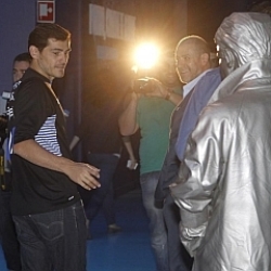 Iker 'se reencuentra' con Mourinho