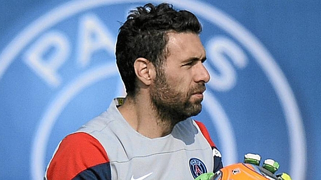 Salvatore Sirigu, durante un entrenamiento con el PSG