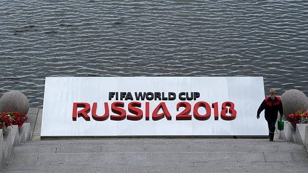 Logotipo del Mundial 2018 de Rusia en San Petersburgo.