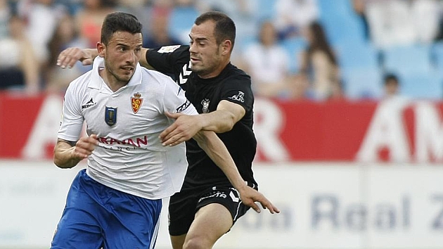 Fernndez, durante el partido ante el Albacete en La Romareda