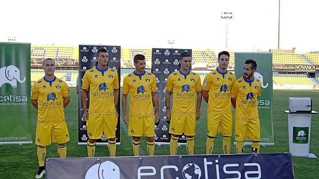 Collantes, Nierga, Razvan, Guardiola, Ramiro y Toribio, presentados con el Alcorcn.