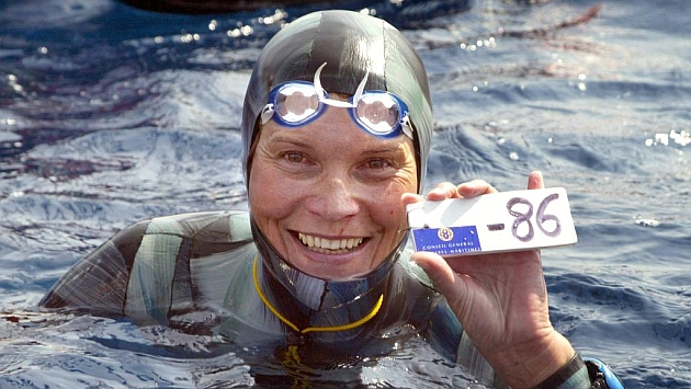 Natalia Molchnova (53) durante una prueba de apnea en 2005.