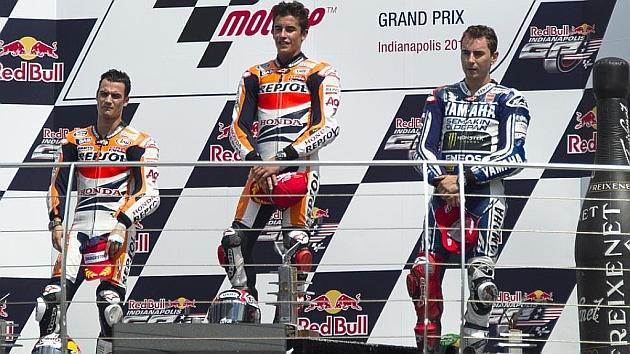 Pedrosa, Mrquez y Lorenzo en el podio de 2013 / Mirco Lazzari