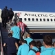 El Athletic llega a Eslovaquia arropado por medio centenar de aficionados