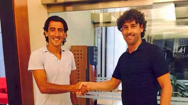 Pedro Ros junto a Emilio Vega, director deportivo del Crdoba.