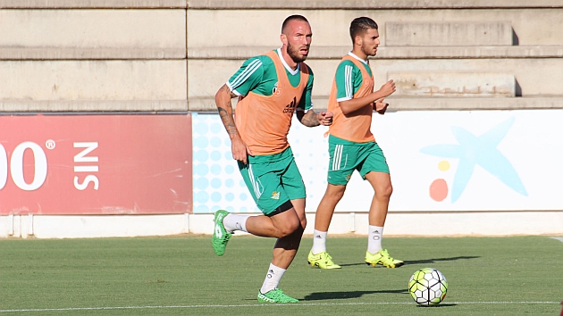 Digard y Ceballos, en un entrenamiento | Foto: Real Betis