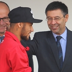 Bartomeu: Queremos que Neymar se retire en el Bara