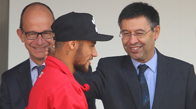 Bartomeu: Queremos que Neymar se retire en el Barça