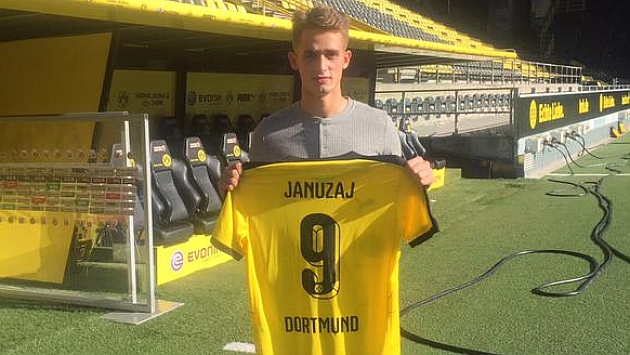 El joven Januzaj llega al Dortmund cedido por el United