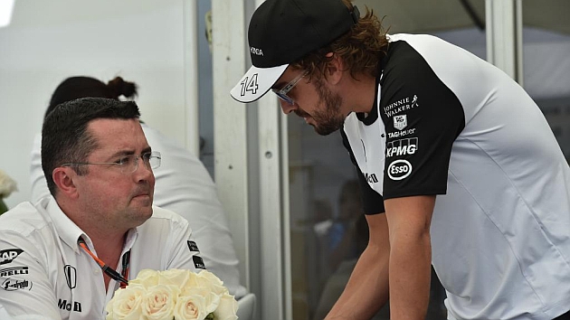 Boullier: Alonso seguir en McLaren muchos aos