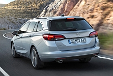 Opel Astra Sports Tourer: ms espacio, menos peso