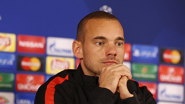 Sneijder, durante la rueda de prensa previa al partido frente al Atltico de Madrid