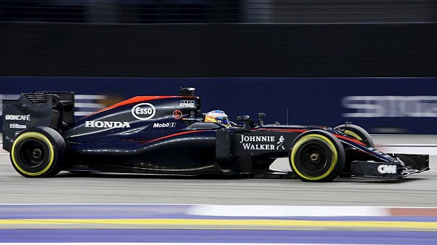 Fernando Alonso, a menos de medio segundo de Mercedes