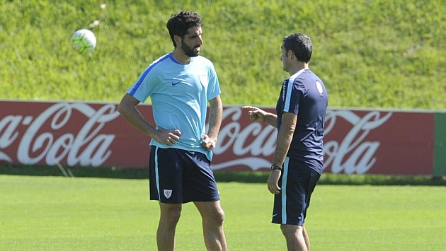 Raul Garcia junto a Valverde