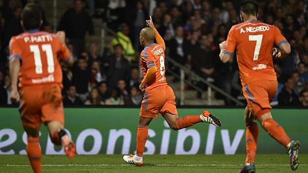 Feghouli (25) celebra el gol que anot en Lyon. AFP