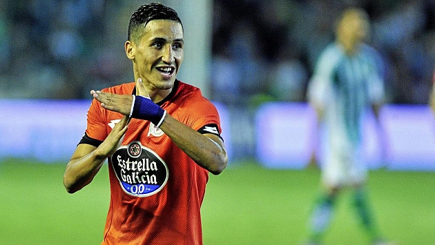 Fayal Fajr celebra su gol al Betis