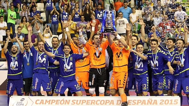 Movistar Inter celebra la Supercopa de Espaa. Foto: M.Cieza (MARCA).