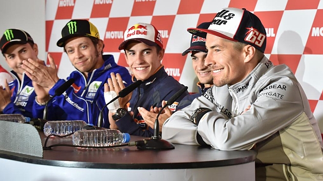 Hayden, aplaudido en Motegi por Pedrosa, Marquez, Lorenzo y Rossi al anunciar su marcha / AFP