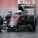 Fernando Alonso, quinto bajo la lluvia con un motor viejo