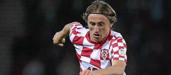 Modric se retir por precaucin con Croacia