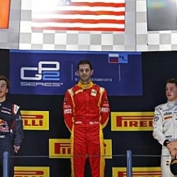 Rossi se lleva el triunfo en la primera prueba