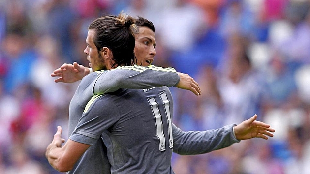 Bale y Cristiano se abran tras un gol del portugus. FOTO: AFP
