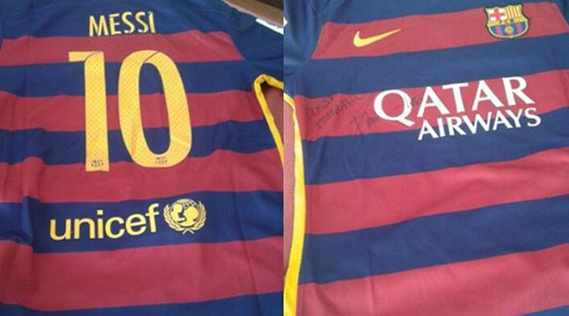 Messi enva una camiseta firmada a Ham