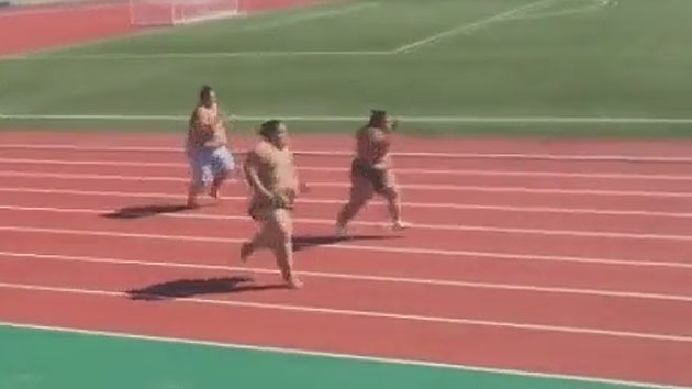 Simpático Telégrafo monitor Atletismo: La carrera más lenta de 100 metros lisos - MARCA.com