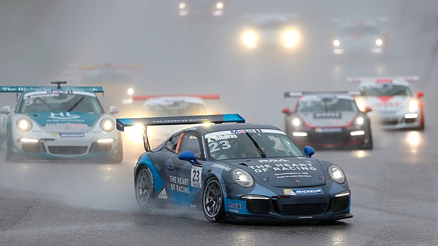 Alex Riberas hace historia en la Porsche Supercup