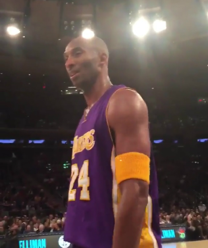 Kobe Bryant: Eso no es un jodido tringulo. Es un cuadrado