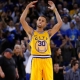 Curry anota 37 puntos para aupar a los Warriors al tercer escaln de la historia de la NBA