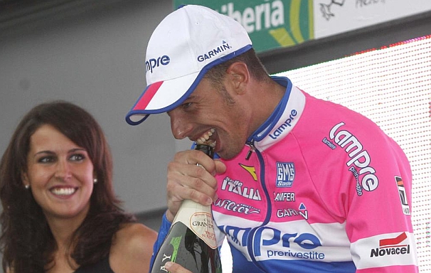 Alessandro Ballan, en el podio de la Vuelta 2008. / Rodolfo Espinosa