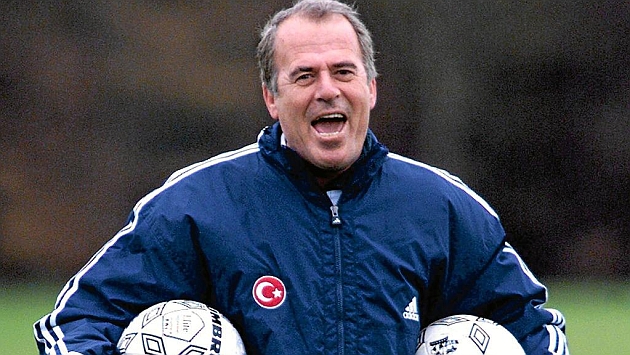 Mustafa Denizli cuando era seleccionador de Turqua en el ao 1999.