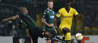 A Adrin Ramos se le resiste el gol con el Borussia Dortmund
