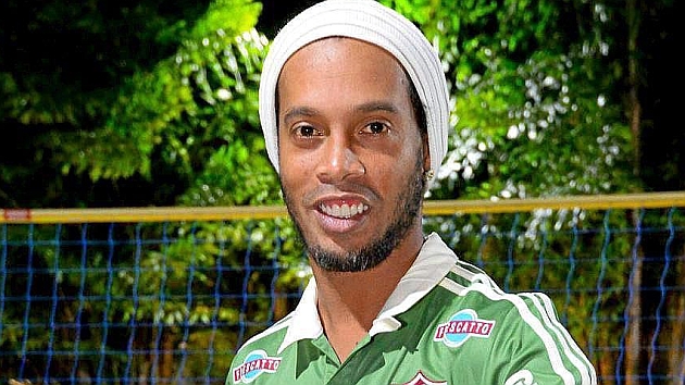 Ronaldinho vuelve al 'Flu'... Slo para dos partidos