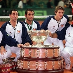 La primera Copa Davis cumple 15 aos