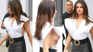 La camisa le juega una mala pasada a Selena Gomez
