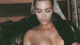 Kim Kardashian se desnuda otra vez.... para ensear su nuevo peinado